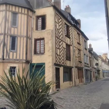 Maison Individuelle Entierement Refaite 빌라 라페르트베르나르