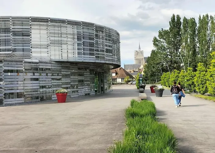 Maison Individuelle Entierement Refaite 别墅 *