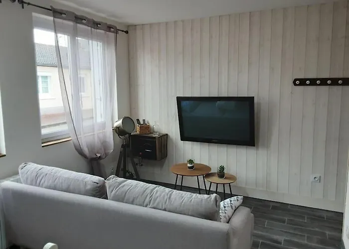 Maison Individuelle Entierement Refaite 拉弗特伯纳德